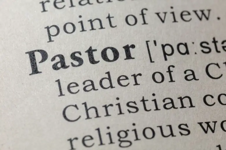 Pastor Appreciation Day: 31 Bible Verses to Show Gratitude